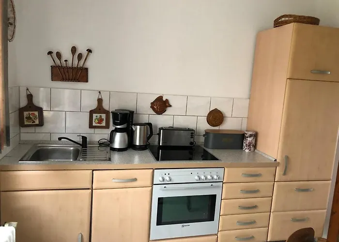 In Koblenz, Nahe Uni Und Bwzk Mit Garten Apartamento Coblença