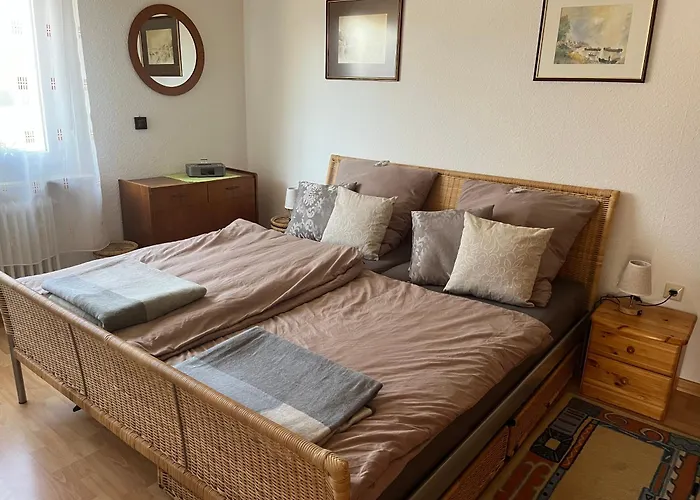 In Koblenz, Nahe Uni Und Bwzk Mit Garten Apartamento